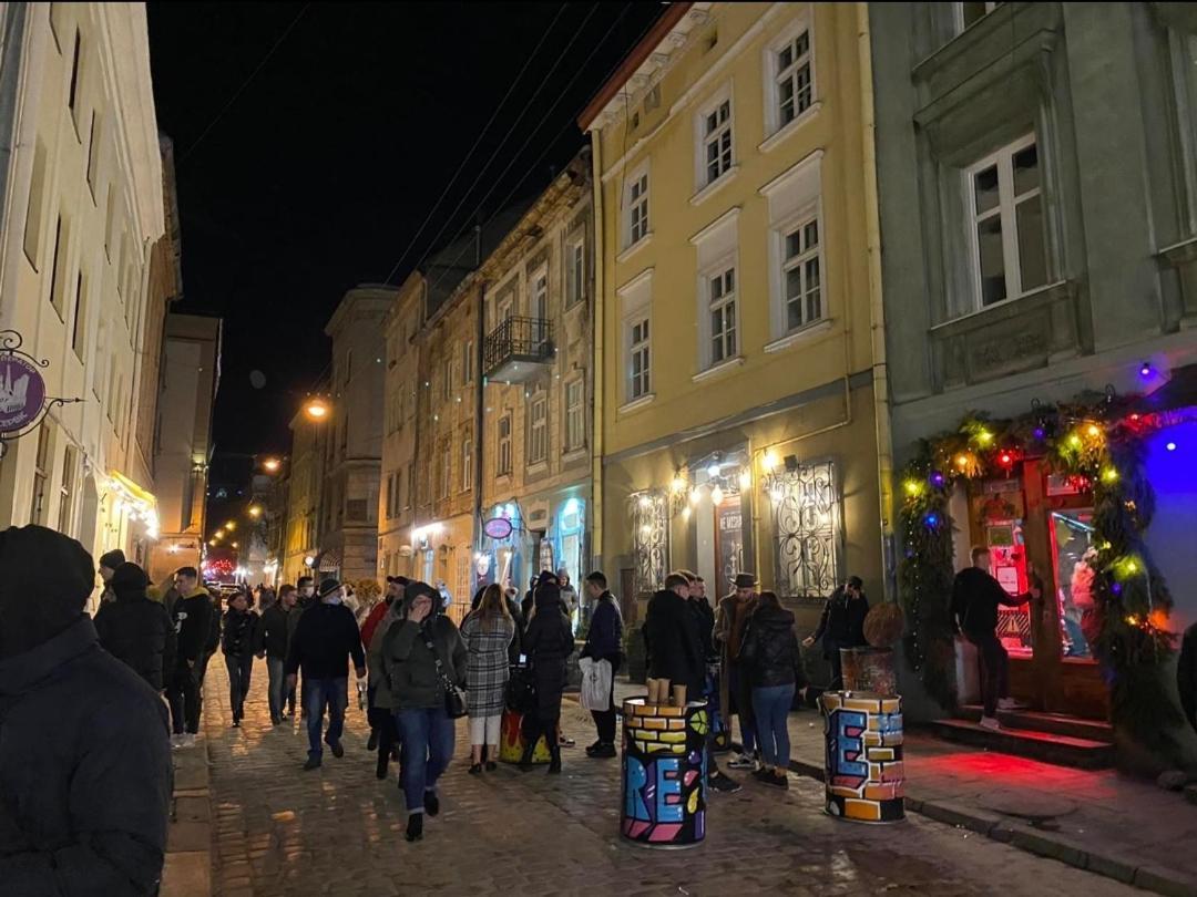 Brand New Apartment In City Center Lviv Exterior photo