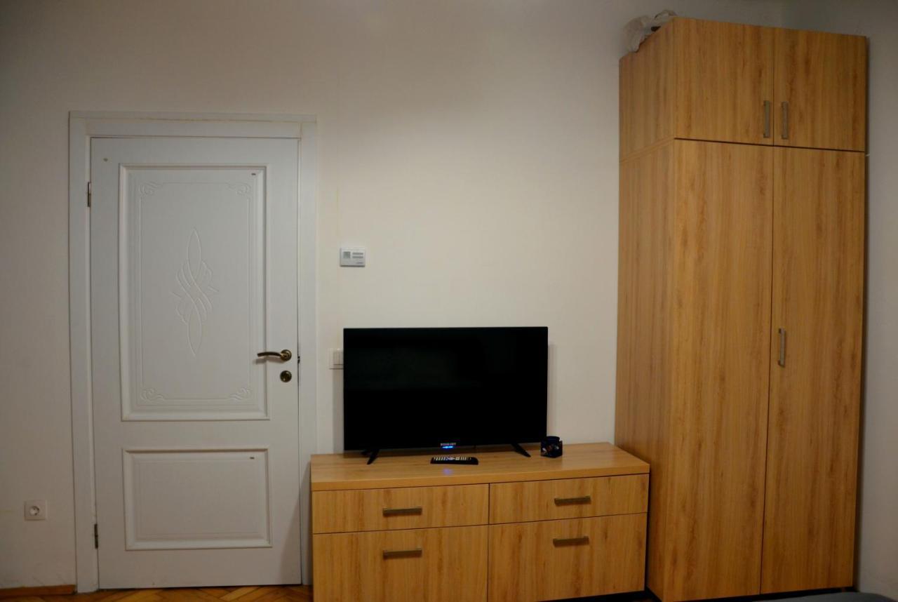 Brand New Apartment In City Center Lviv Exterior photo